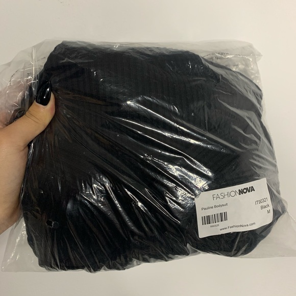 Sexy Ribbed Bodysuit - Picture 5 of 5